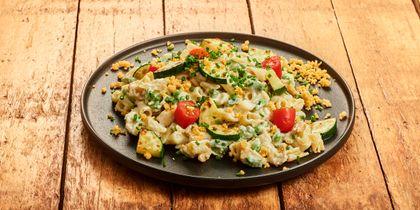 Pastaschelpjes met courgette en tuinboontjes