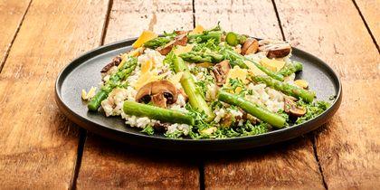 Paddenstoelenrisotto met asperges en kaas
