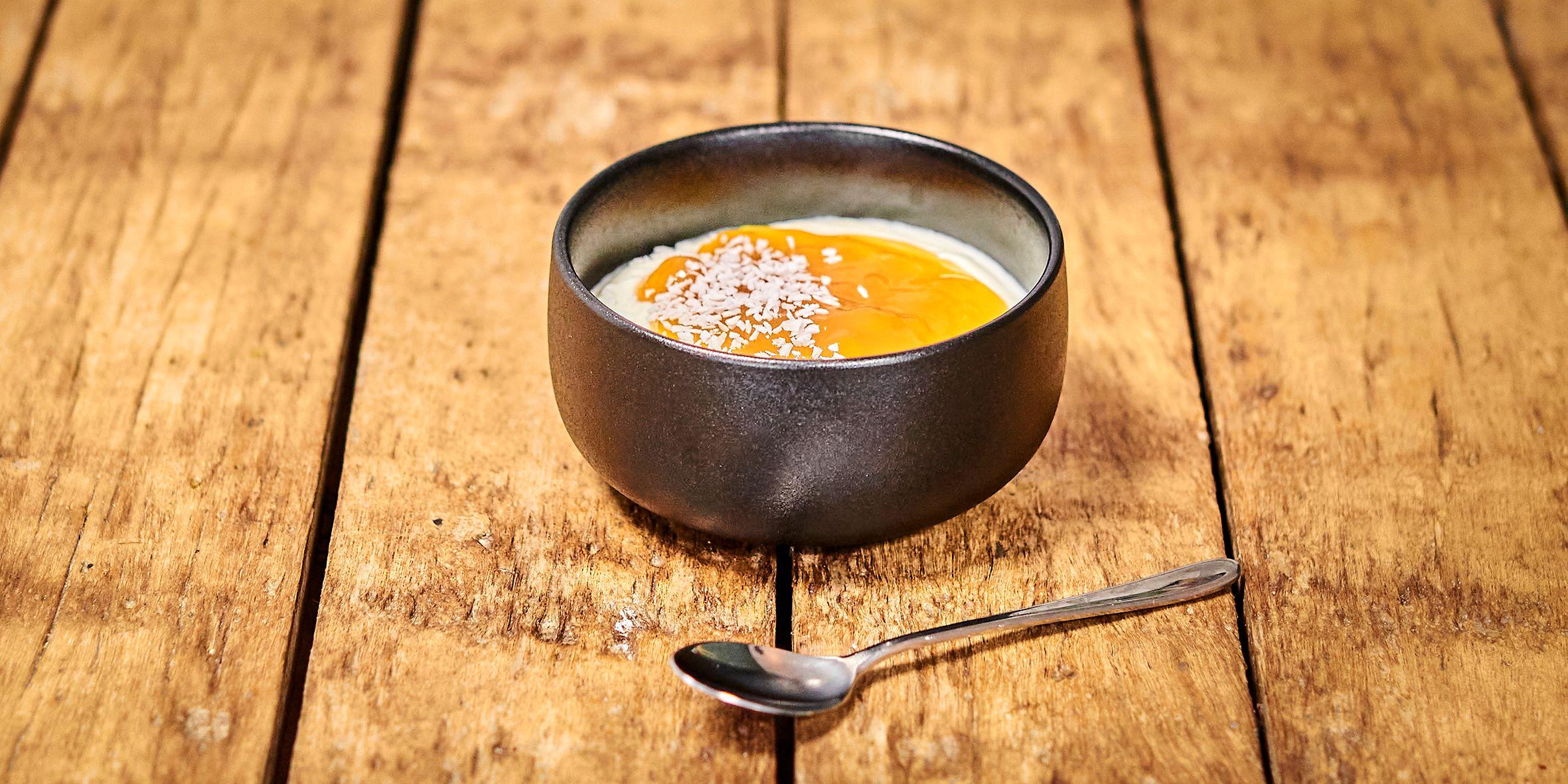 Romige kwark met mango en kokos