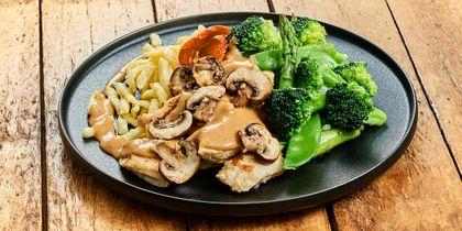 Romige kip met spätzle en groenten