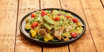 Groentenspaghetti pesto met vega-kip