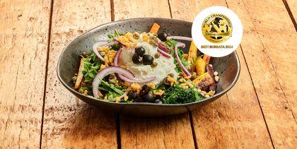 Maaltijdsalade met burrata kaas