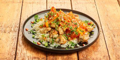 Vegetarische kip pilav met perzik, rijst en groenten