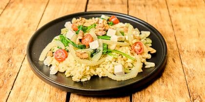 Italiaanse orzo met spinazie, venkel en witte kaas