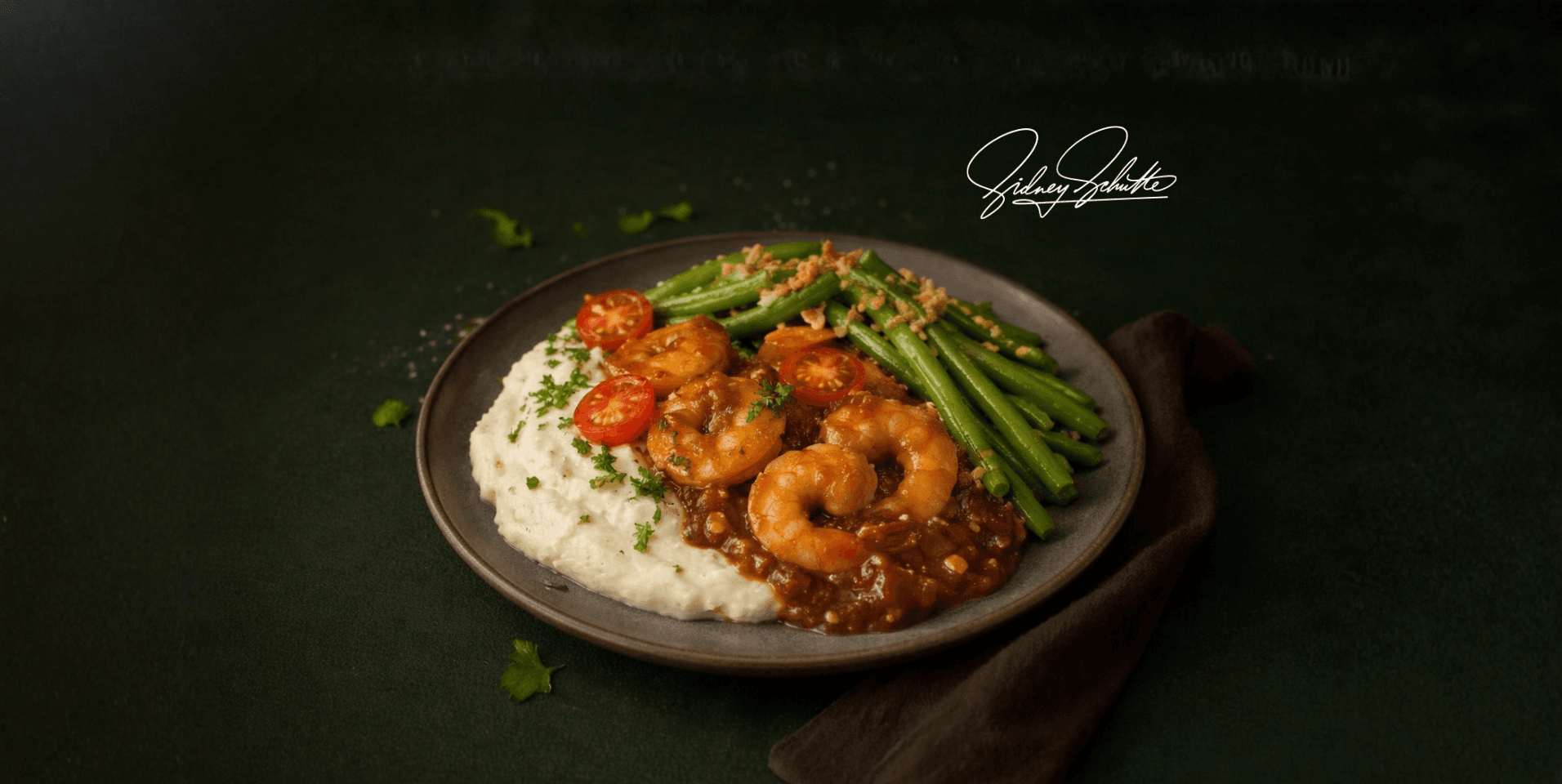 Gamba’s in boemboe ketjap met sperziebonen en pastinaakpuree