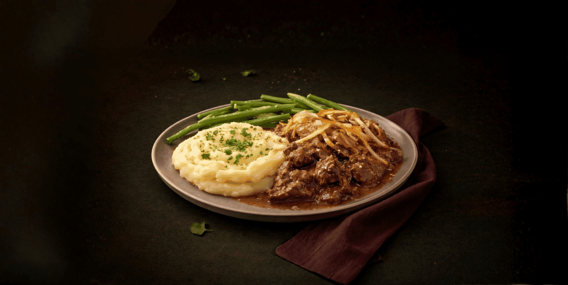 Oma's hachee met boontjes en aardappelpuree