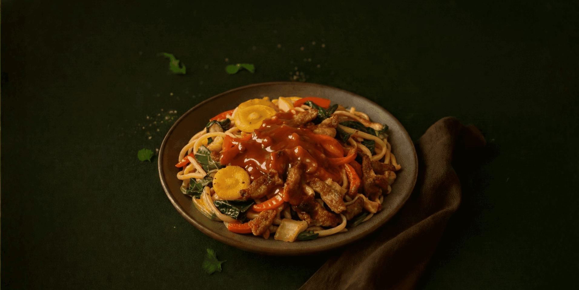 Babi pangang met groenten en bami