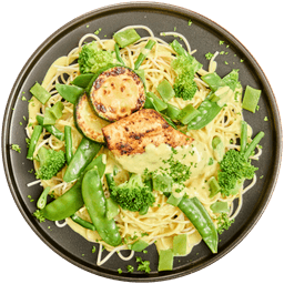 Spaghetti met kip en groenten in kerriesaus