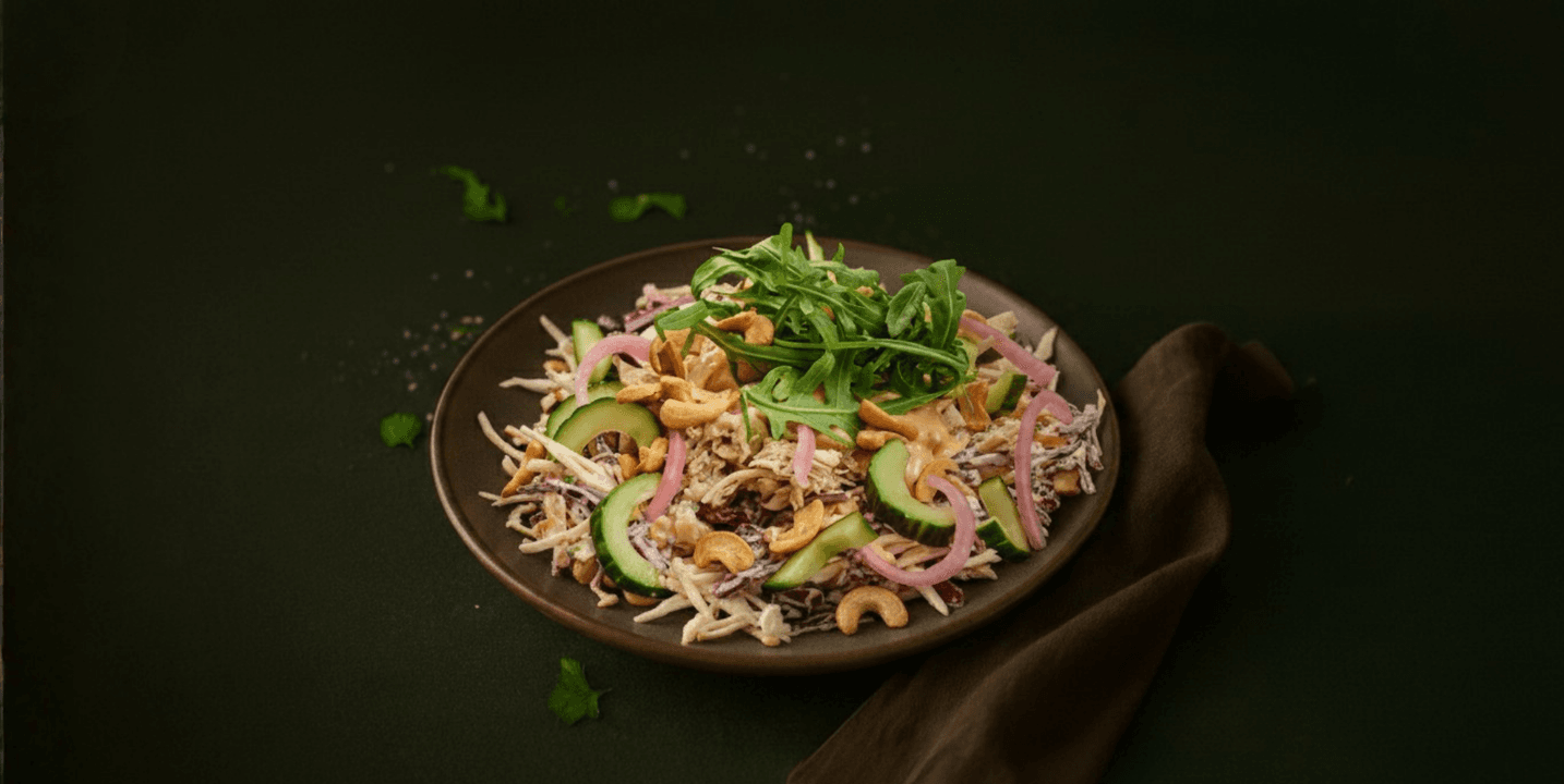 Koolsalade met pulled chicken en chilimayonaise