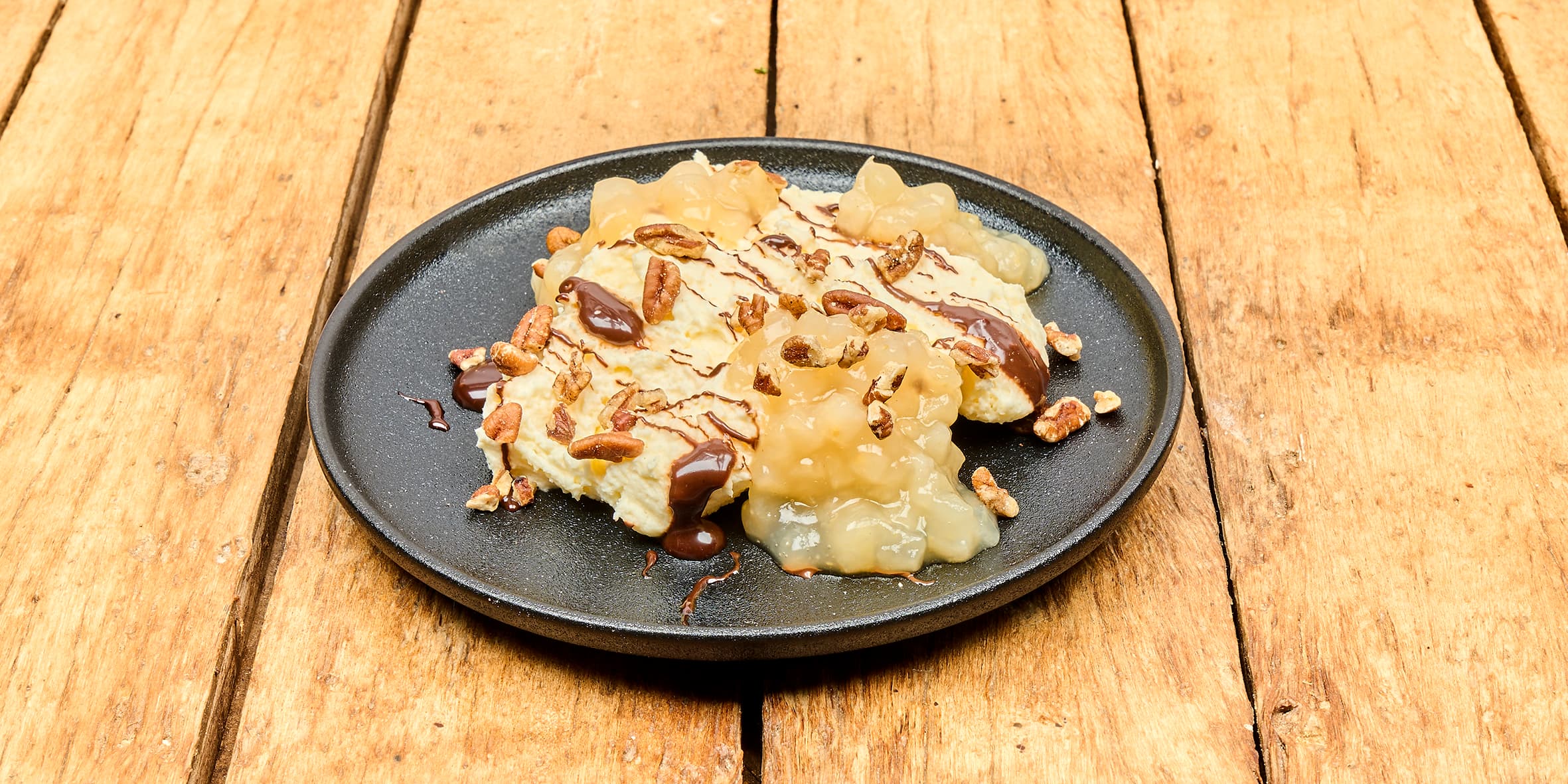 Perencoupe met vanille bavarois en chocoladesaus (120 g)
