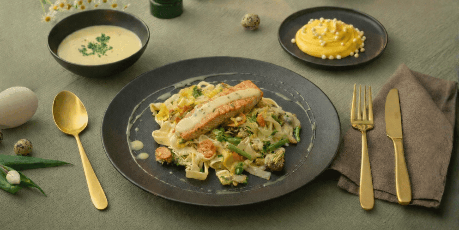 Paasdiner tagliatelle met zalm, botersaus en lentegroenten