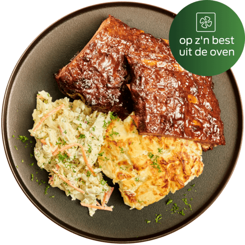 Spareribs met aardappelgratin en frisse koolsalade