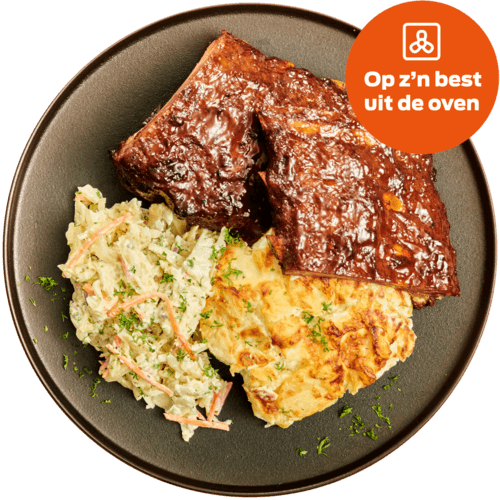 Spareribs met aardappelgratin en Amerikaanse coleslaw