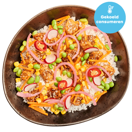 Poké bowl met kip in sesamsaus