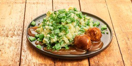 Stamppot snijboontjes met gehaktbal