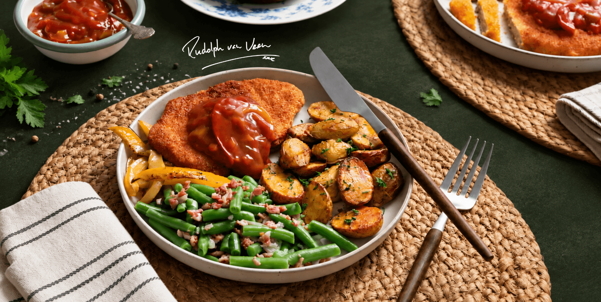 Kipschnitzel in stroganoffsaus met sperziebonen en krieltjes