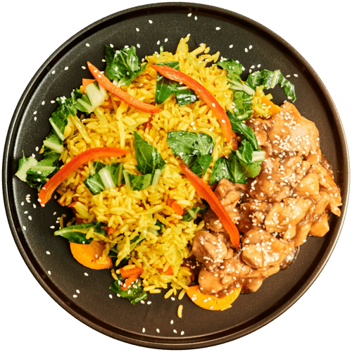 Nasi met kip in sesamsaus en groenten