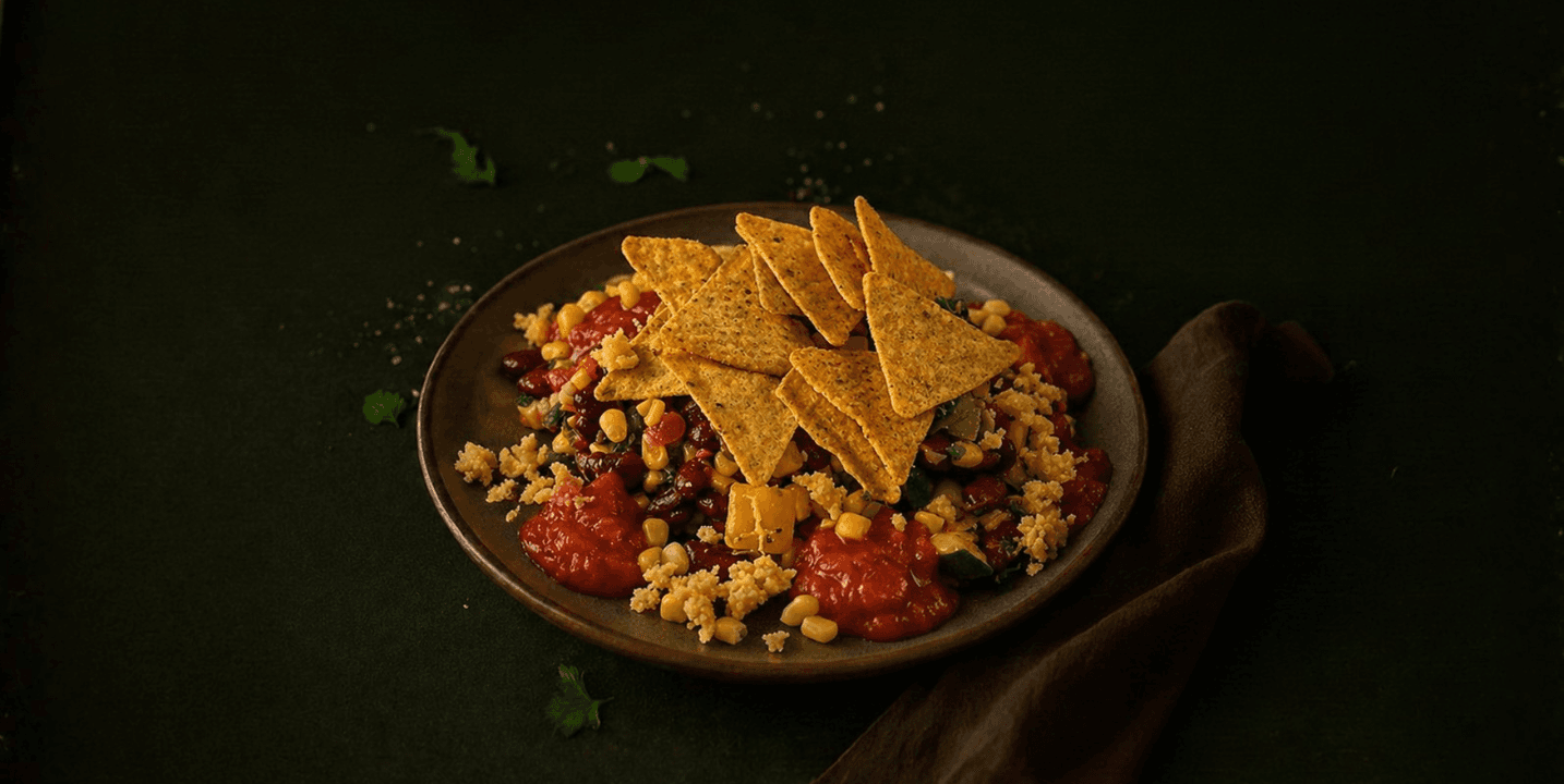 Ovenschotel met kidneybonen, groenten en tortillachips
