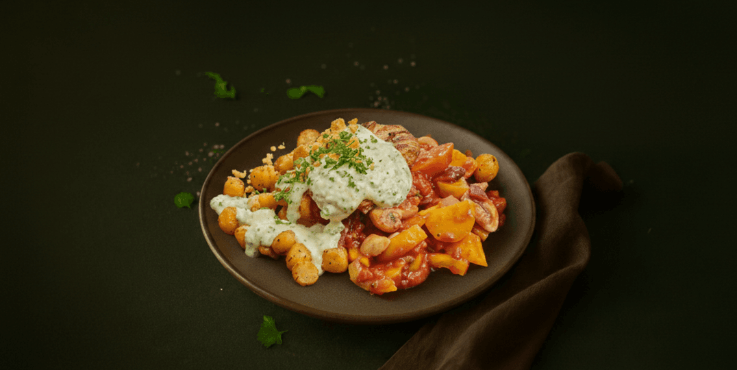 Kipfilet in ham-kaassaus, ratatouille en krieltjes