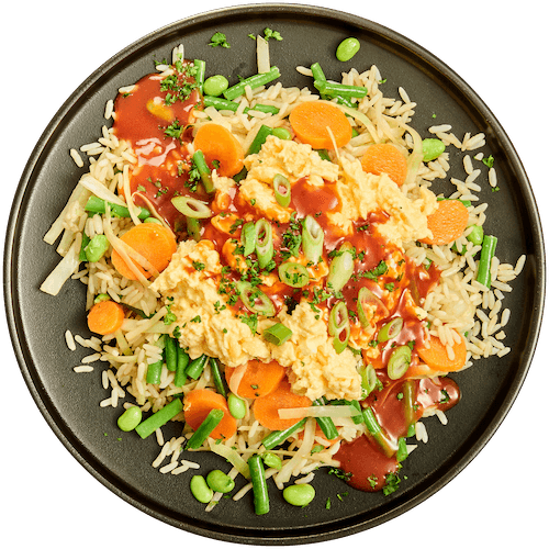Nasi goreng met roerei en zoete babi pangangsaus