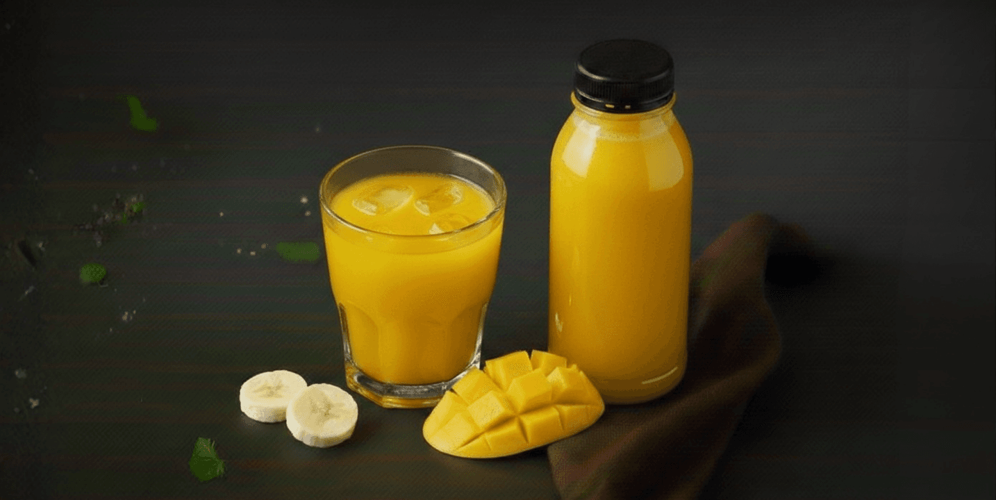 Smoothie van appel, mango en banaan
